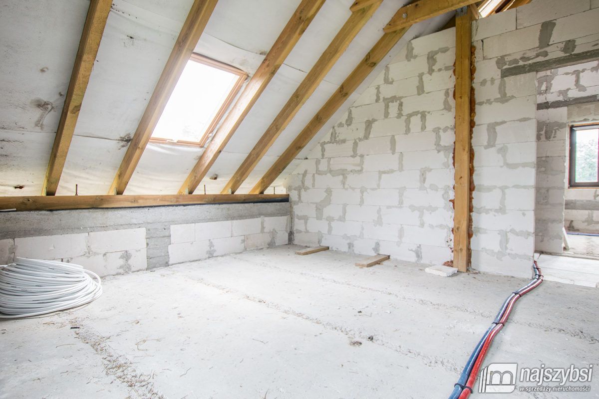 Barwice- dom na wsi w stanie surowym zamkniętym (16)