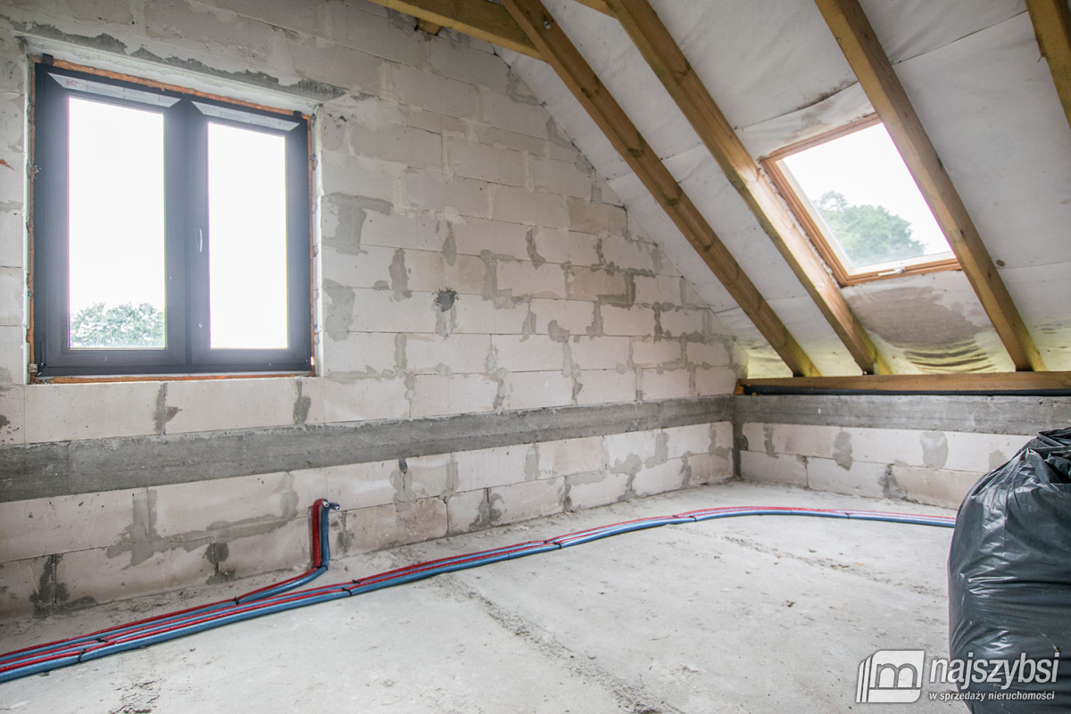 Barwice- dom na wsi w stanie surowym zamkniętym (17)