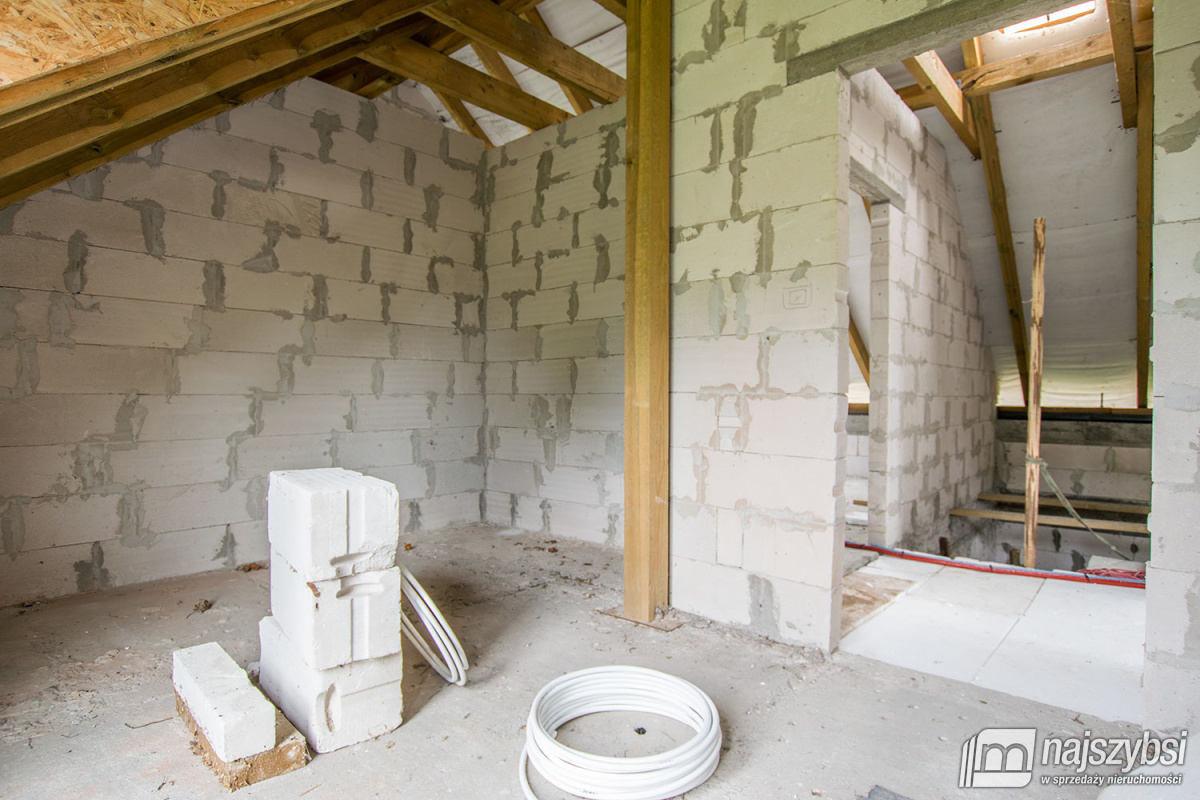 Barwice- dom na wsi w stanie surowym zamkniętym (19)