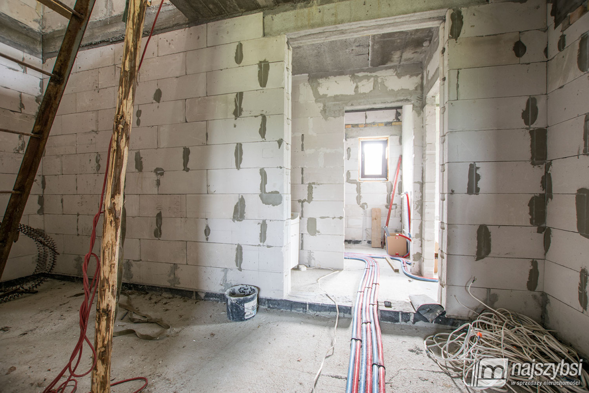 Barwice- dom na wsi w stanie surowym zamkniętym (6)