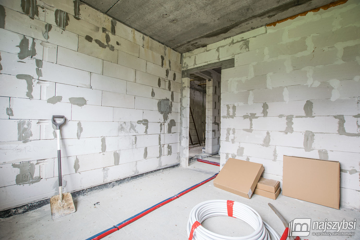 Barwice- dom na wsi w stanie surowym zamkniętym (8)