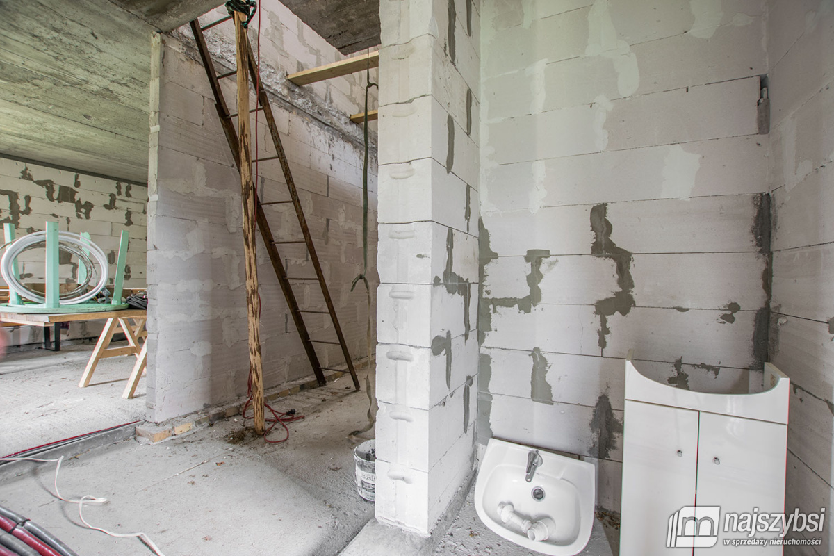 Barwice- dom na wsi w stanie surowym zamkniętym (9)