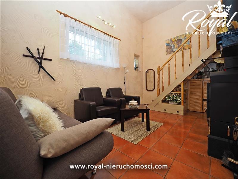 Dom obok jeziora i stawu w Mostowie (13)