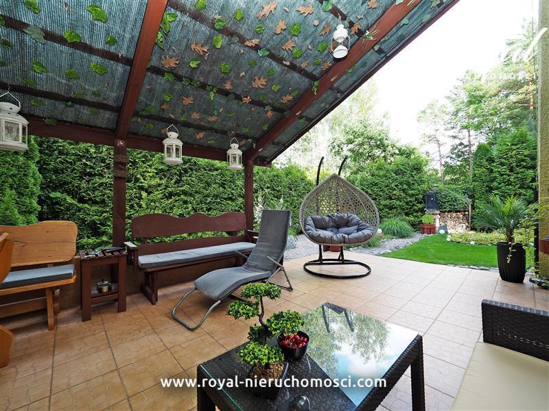 Dom obok jeziora i stawu w Mostowie (7)