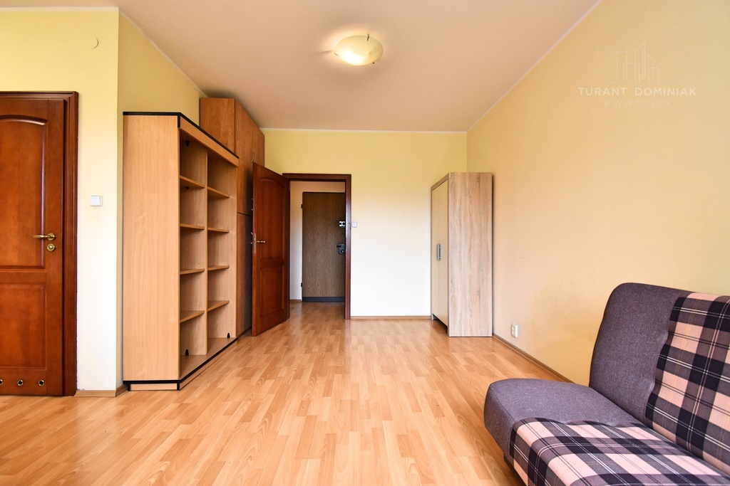 Słoneczna kawalerka przy szpitalu Arkońska (3)