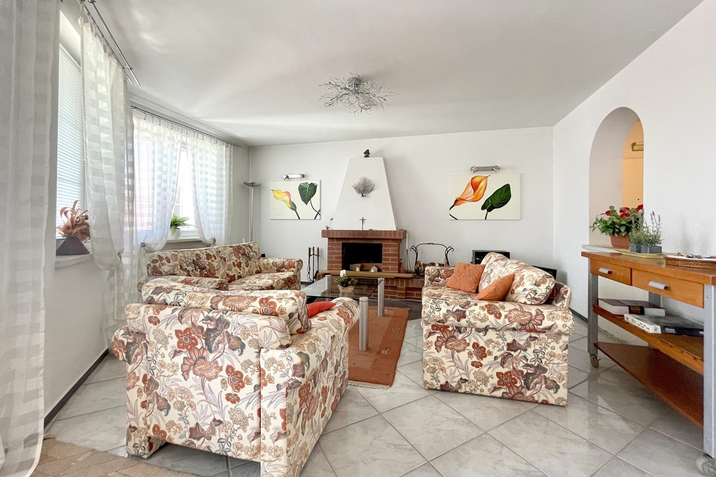 Komfortowe mieszkanie 2-poziomowe na Starówce (1)