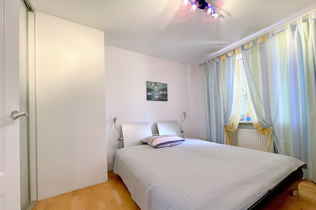 Komfortowe mieszkanie 2-poziomowe na Starówce (10)