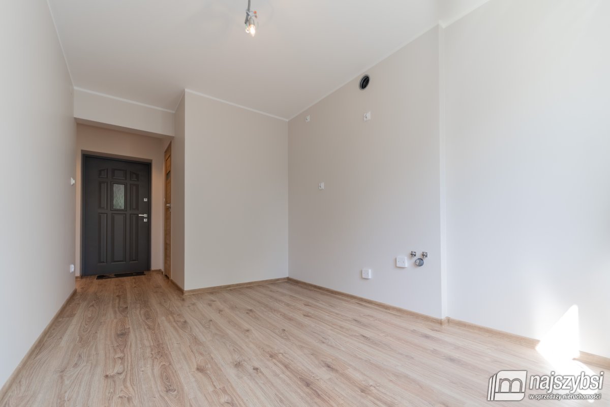 Dobieszewo - 2 pokoje po generalnym remoncie (7)