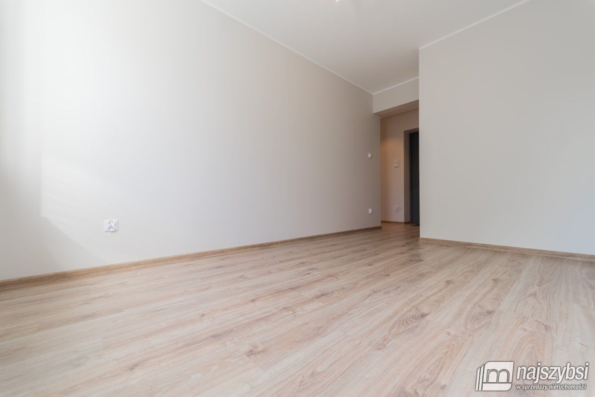 Dobieszewo - 2 pokoje po generalnym remoncie (8)