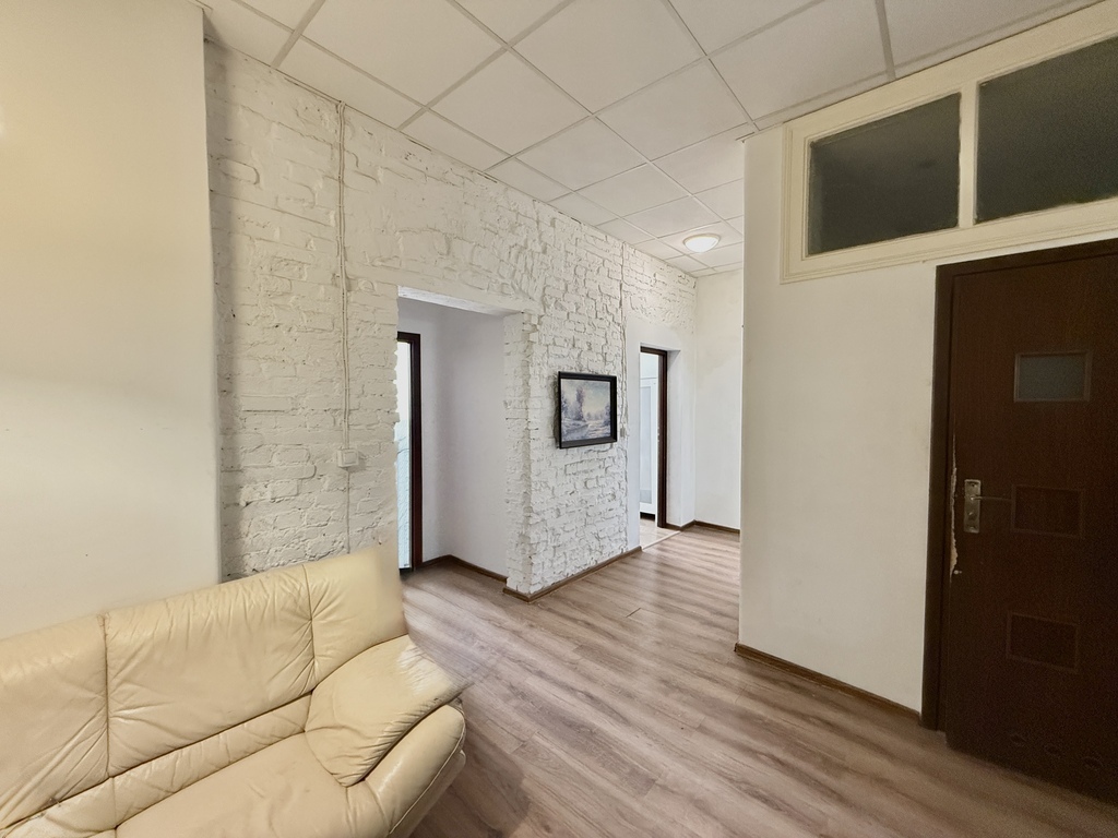 7 pokoi | 2 piętro | 143m² | ul. Narutowicza (3)