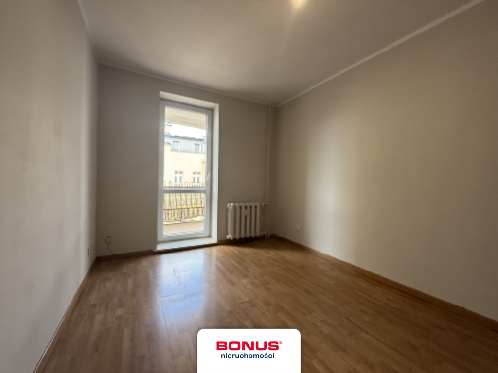 3 pokoje z balkonem w centrum (4)