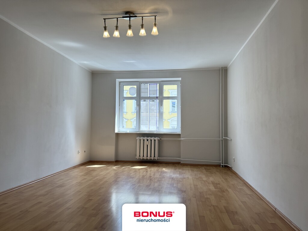 3 pokoje z balkonem w centrum (2)