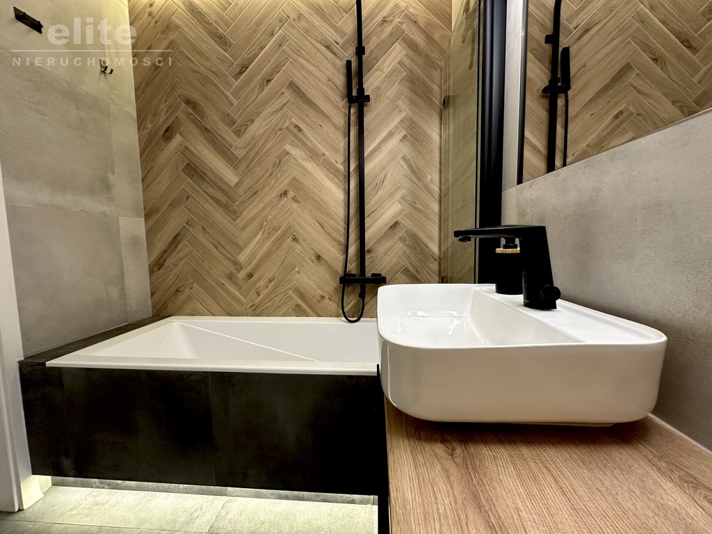 Bandurskiego 95 3 pokoje balkon miejsce p. komórka (11)