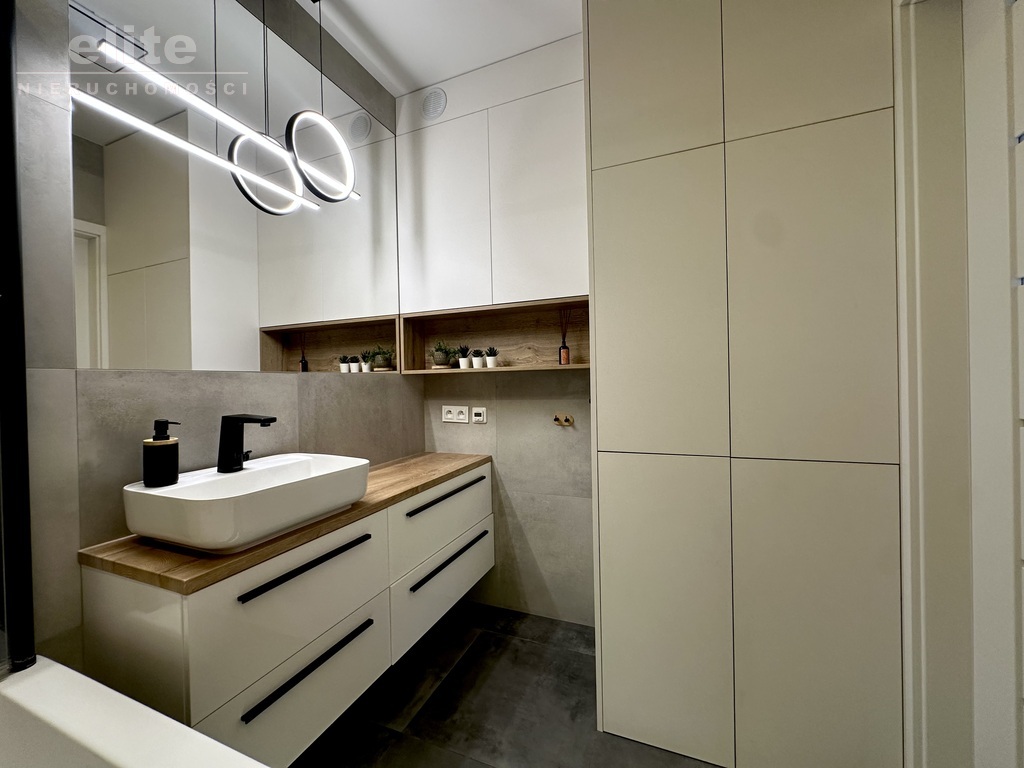 Bandurskiego 95 3 pokoje balkon miejsce p. komórka (10)