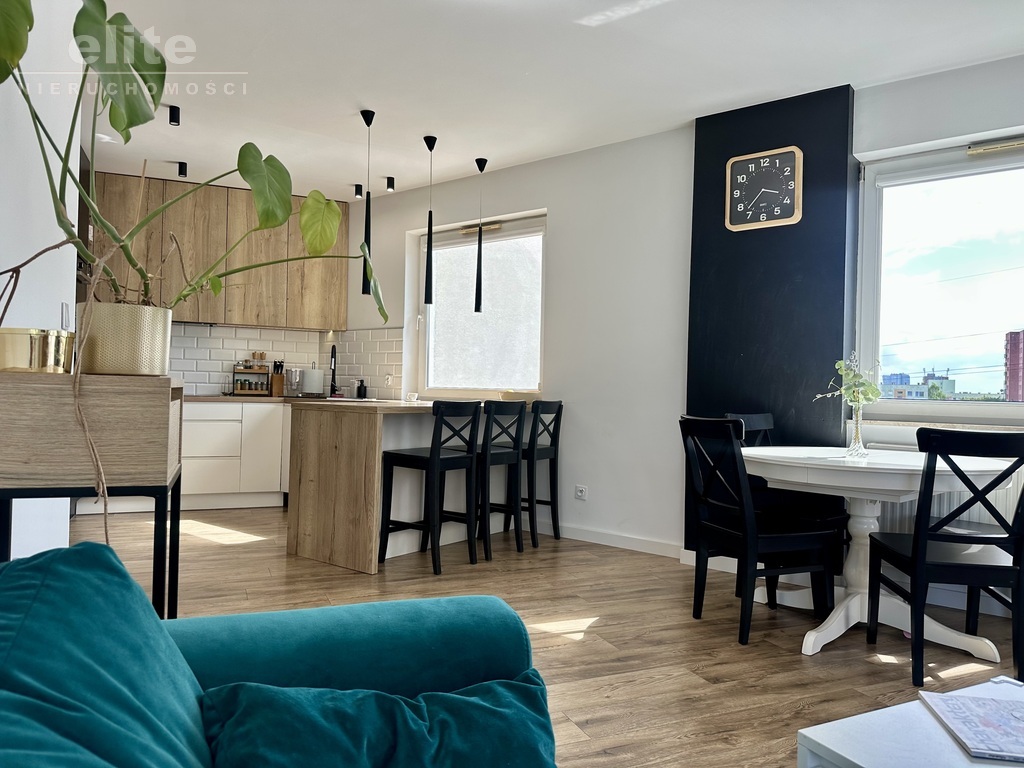 Bandurskiego 95 3 pokoje balkon miejsce p. komórka (4)