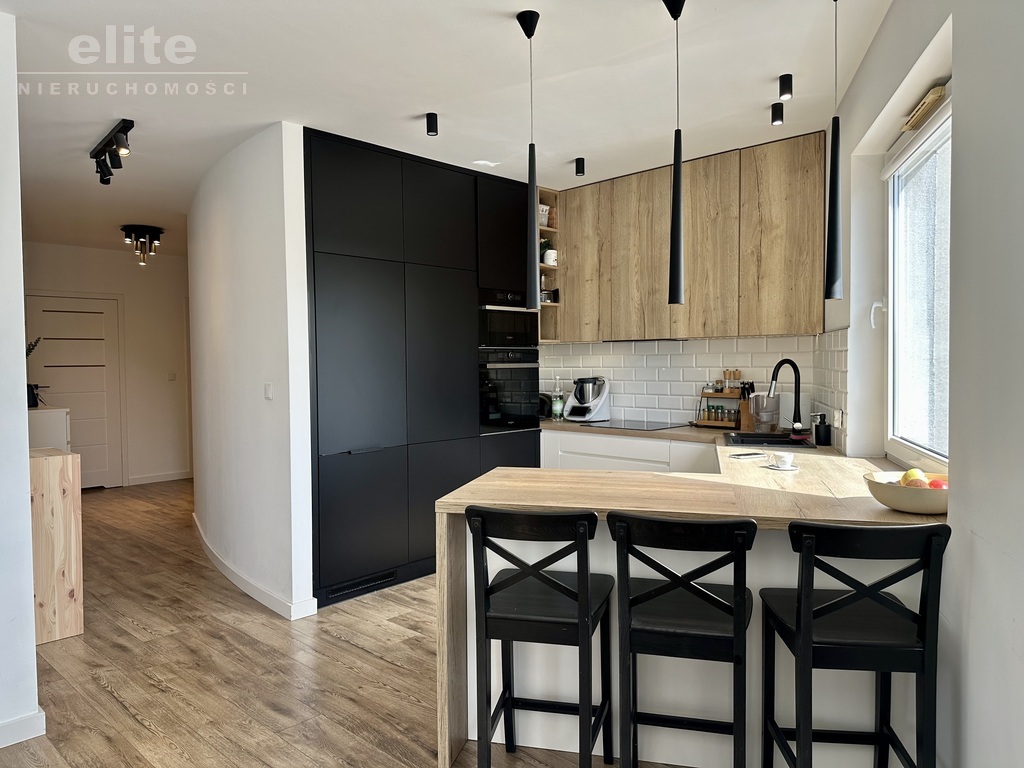 Bandurskiego 95 3 pokoje balkon miejsce p. komórka (5)