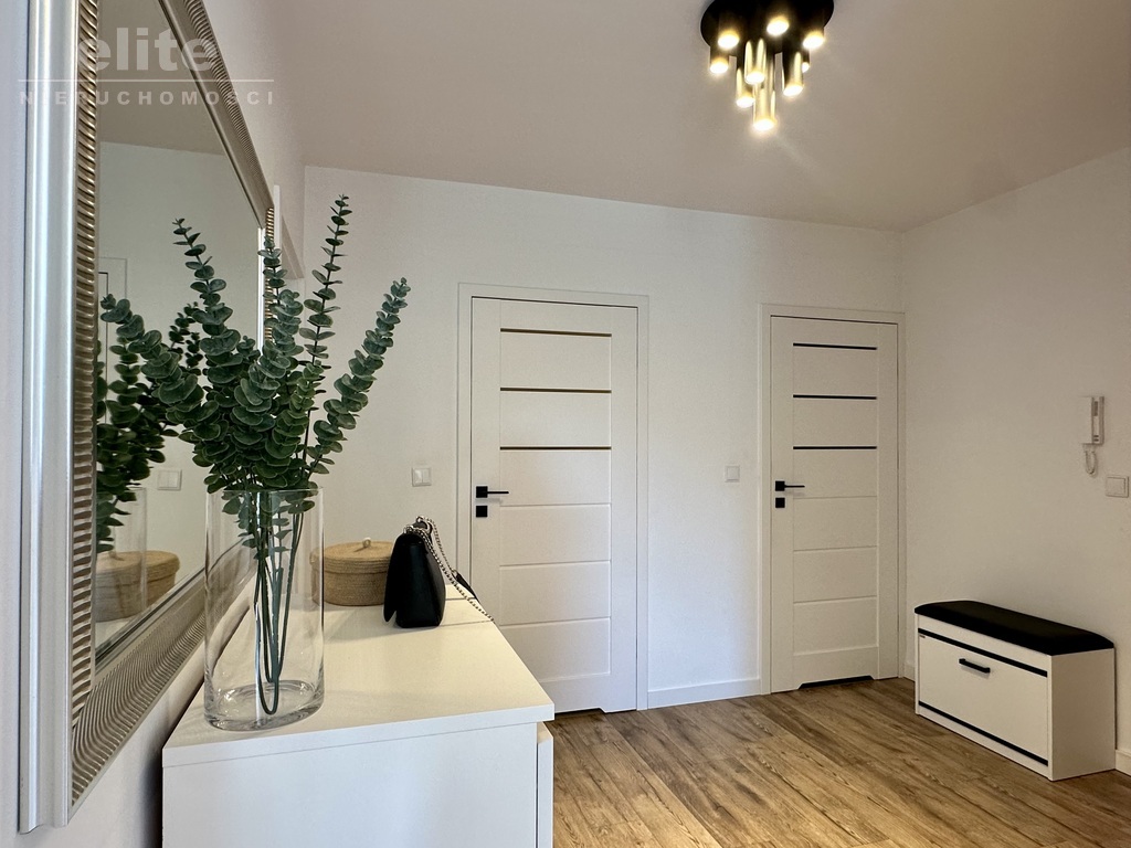 Bandurskiego 95 3 pokoje balkon miejsce p. komórka (13)