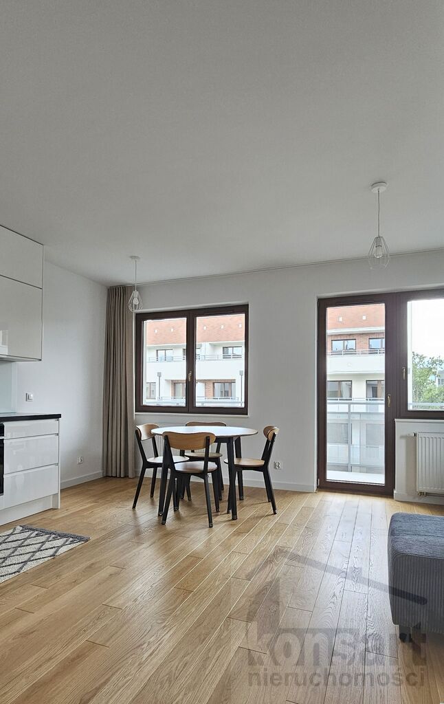 Dwupoziomowe mieszkanie dwupokojowe z garażem (2)