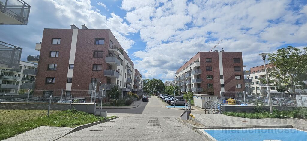 Dwupoziomowe mieszkanie dwupokojowe z garażem (19)