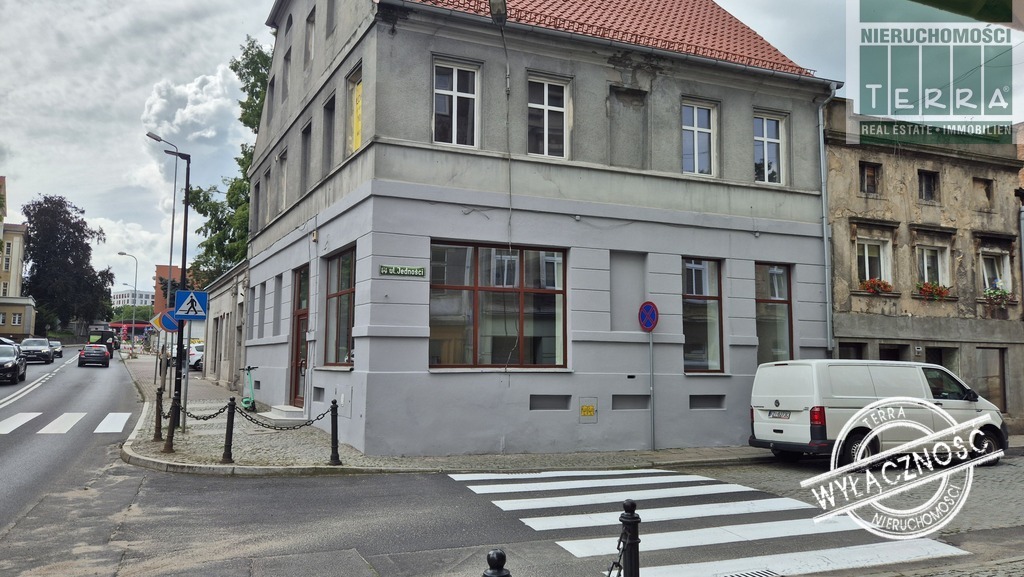 LOKAL PRZY KRZYŻÓWCE (10)