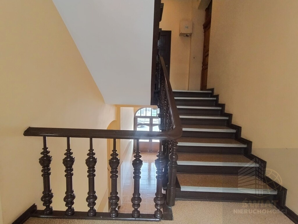 4 pokoje w centrum 1 piętro (9)