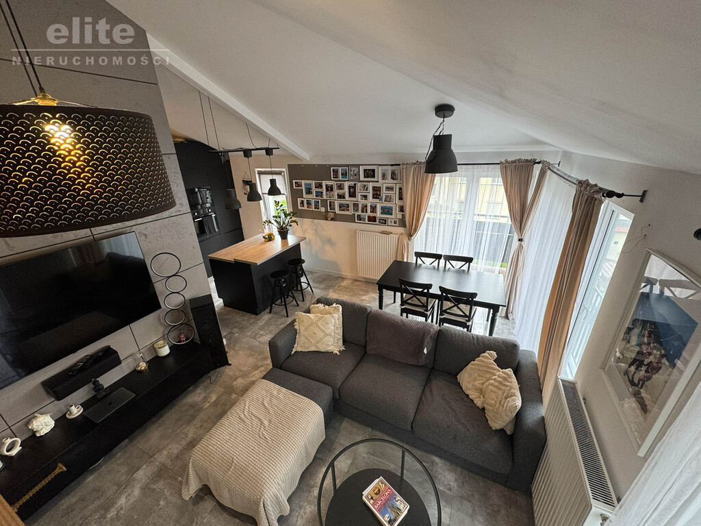 Warszewo 2 pokoje + antresola balkon piwnica (13)