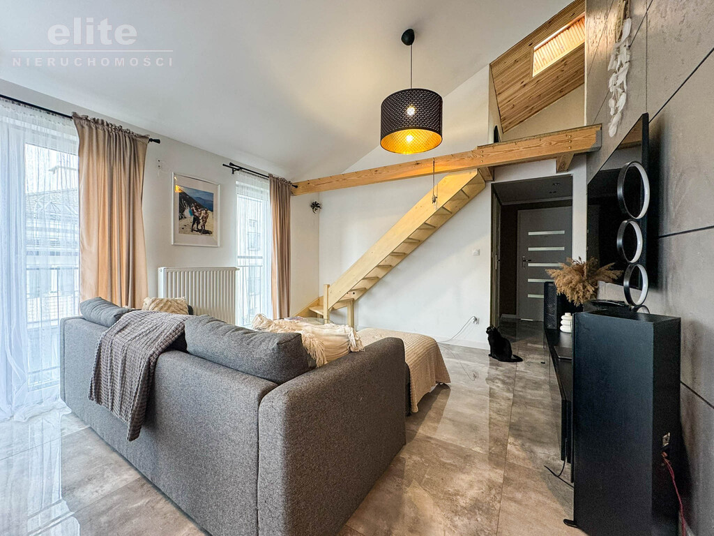 Warszewo 2 pokoje + antresola balkon piwnica (9)