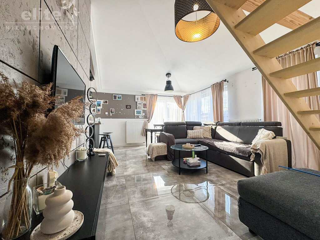 Warszewo 2 pokoje + antresola balkon piwnica (1)