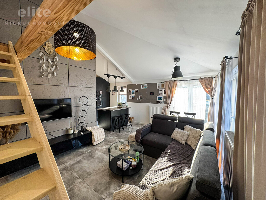 Warszewo 2 pokoje + antresola balkon piwnica (2)