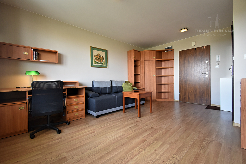 Kawalerka z balkonem i komórką (6)