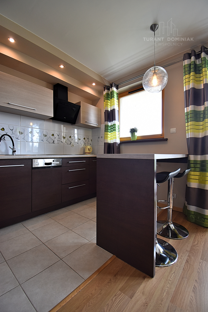 Kawalerka z balkonem i komórką (3)