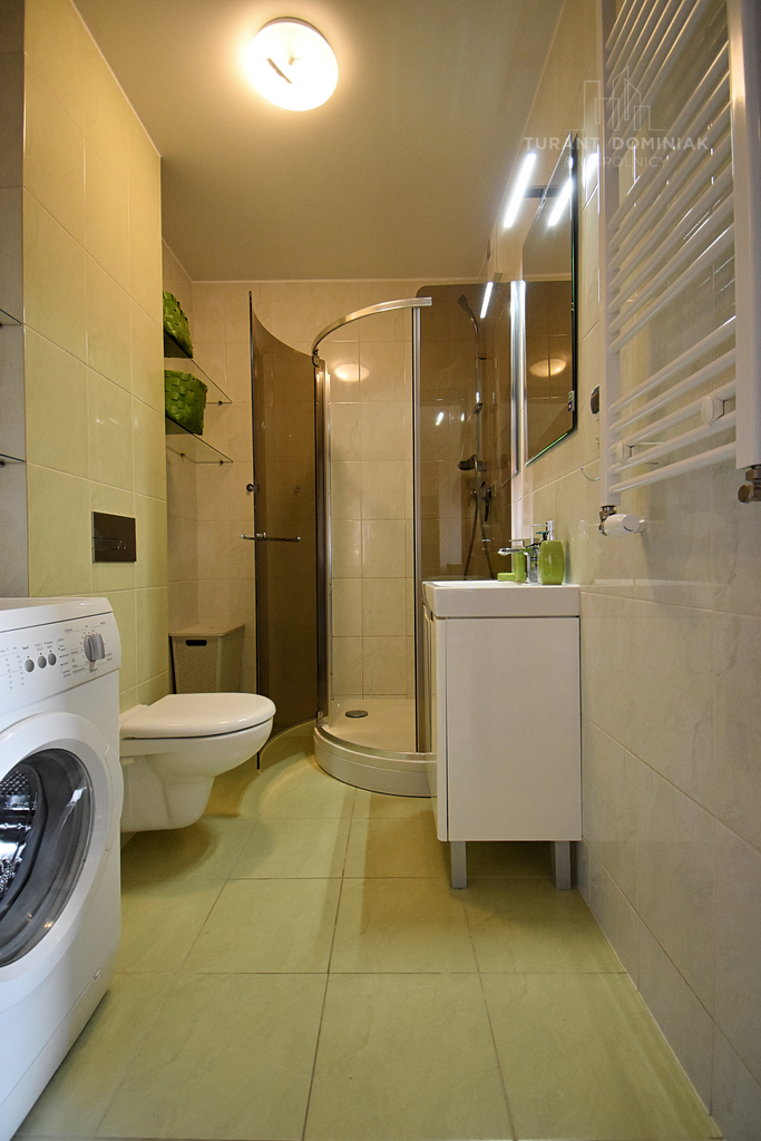 Kawalerka z balkonem i komórką (10)