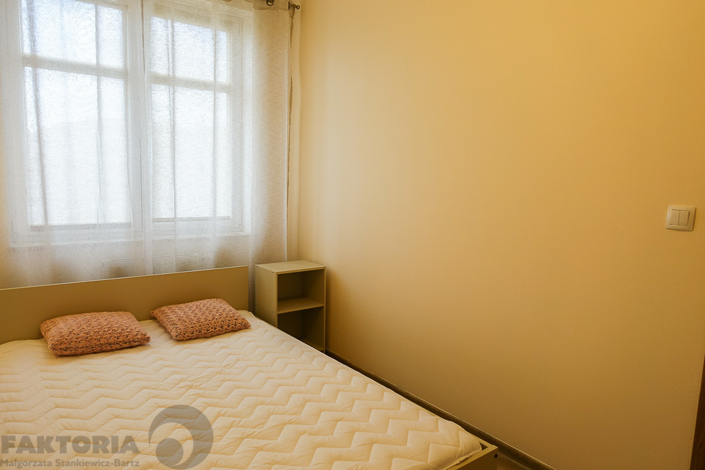 Śródmieście 2 pokoje 38,9m2, umebl. 2500+534+garaż (14)