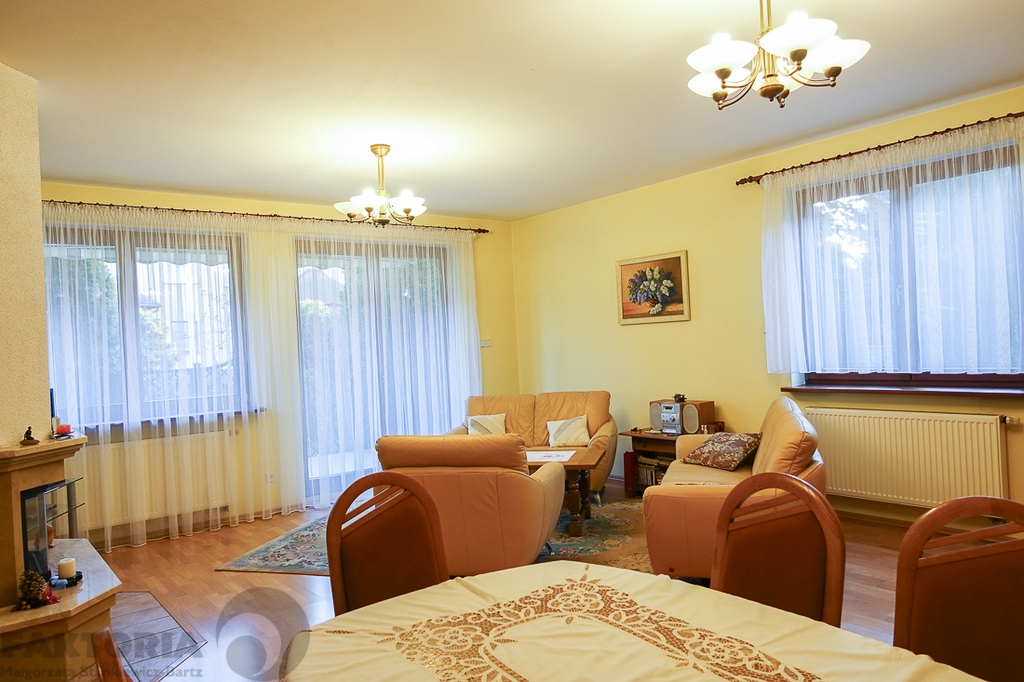 Gumieńce dom wolno stojący z 2000 r. 1,75 mln (4)