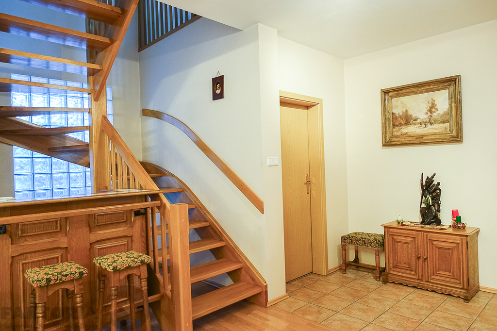 Gumieńce dom wolno stojący z 2000 r. 1,75 mln (8)