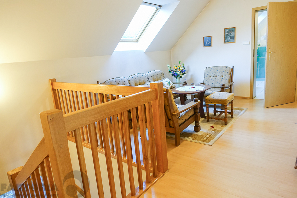 Gumieńce dom wolno stojący z 2000 r. 1,75 mln (22)