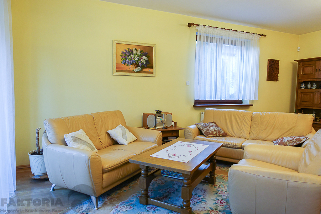 Gumieńce dom wolno stojący z 2000 r. 1,75 mln (28)