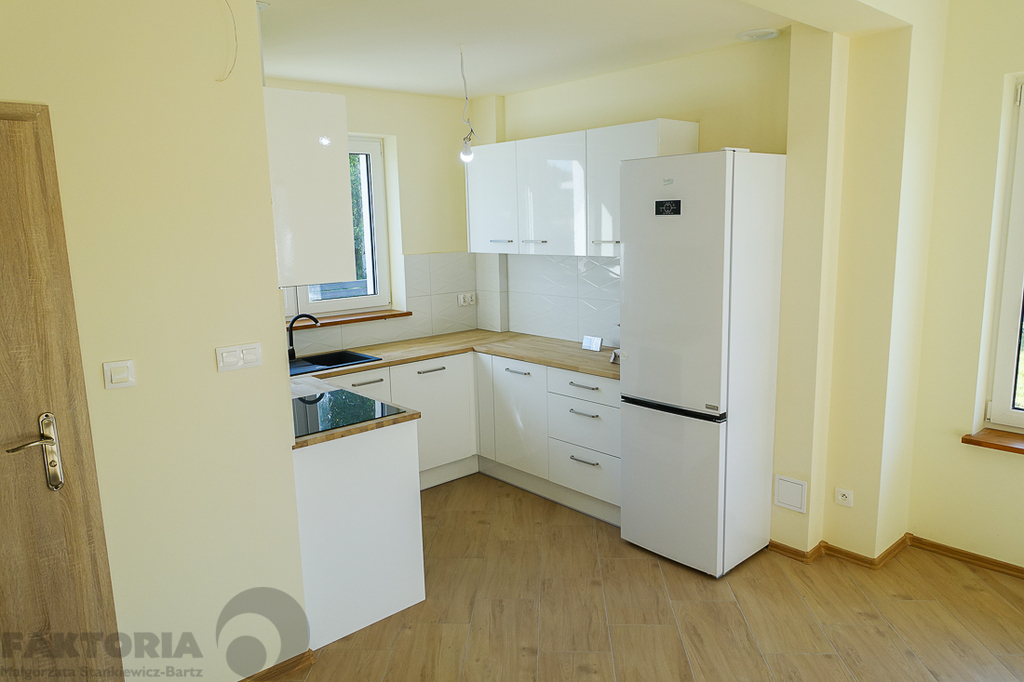 Dobra, nowy dom, 5 pokoi, wys. standard (3)