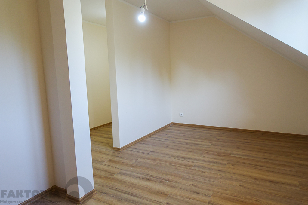 Dobra, nowy dom, 5 pokoi, wys. standard (16)