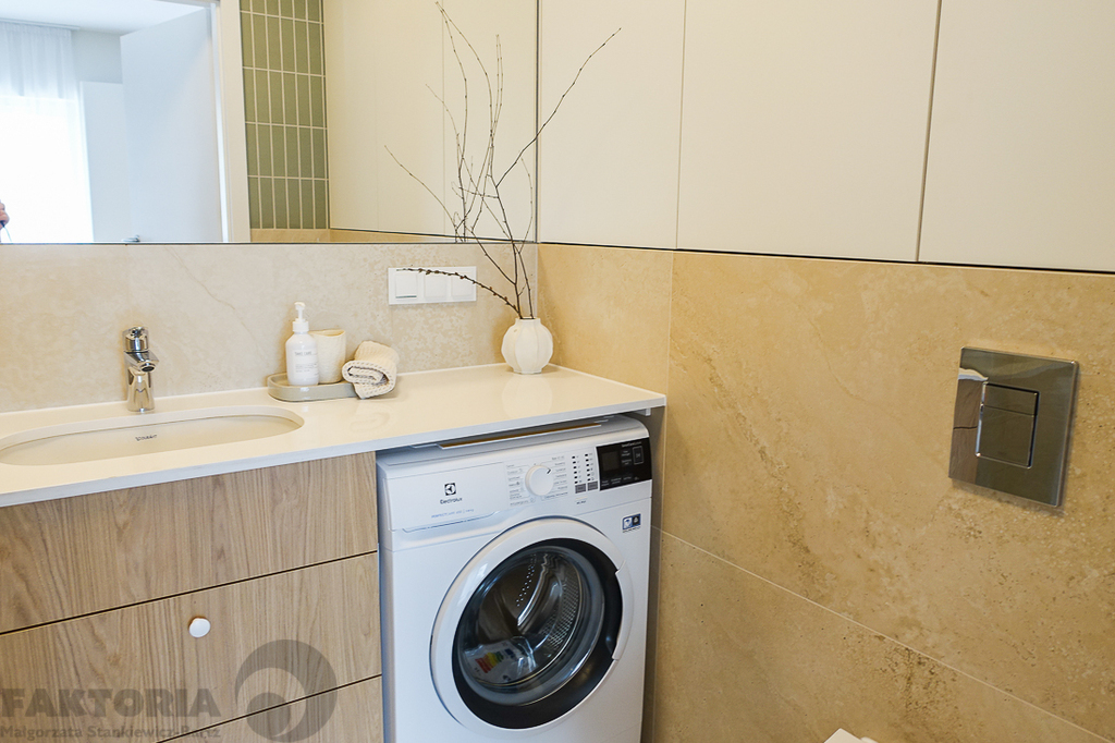 Apartament nad morzem 57,7m2, 3 pok., balkon 16m2 (16)