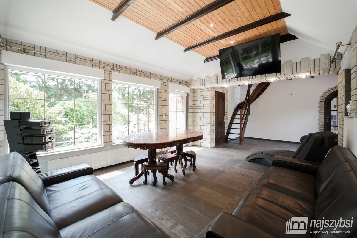 Karsko- nieruchomość o bardzo wysokim standardzie (10)