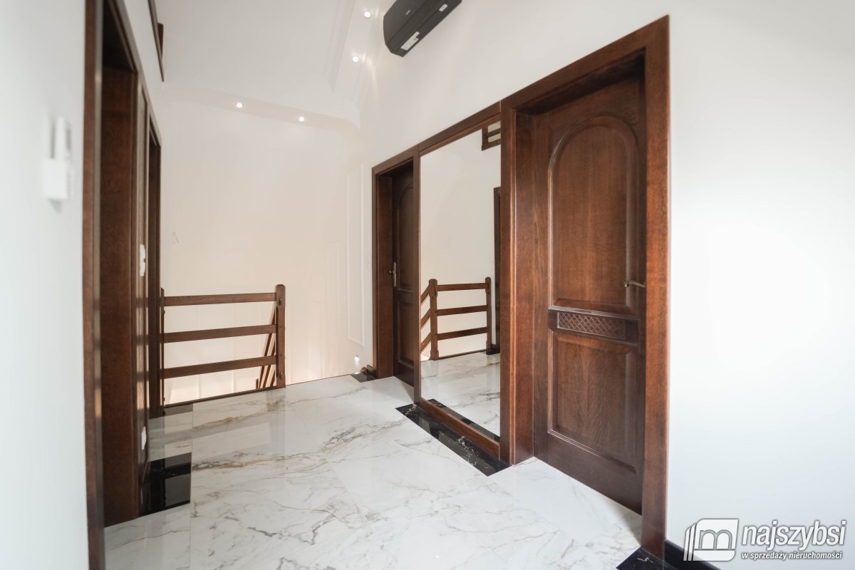 Karsko- nieruchomość o bardzo wysokim standardzie (23)