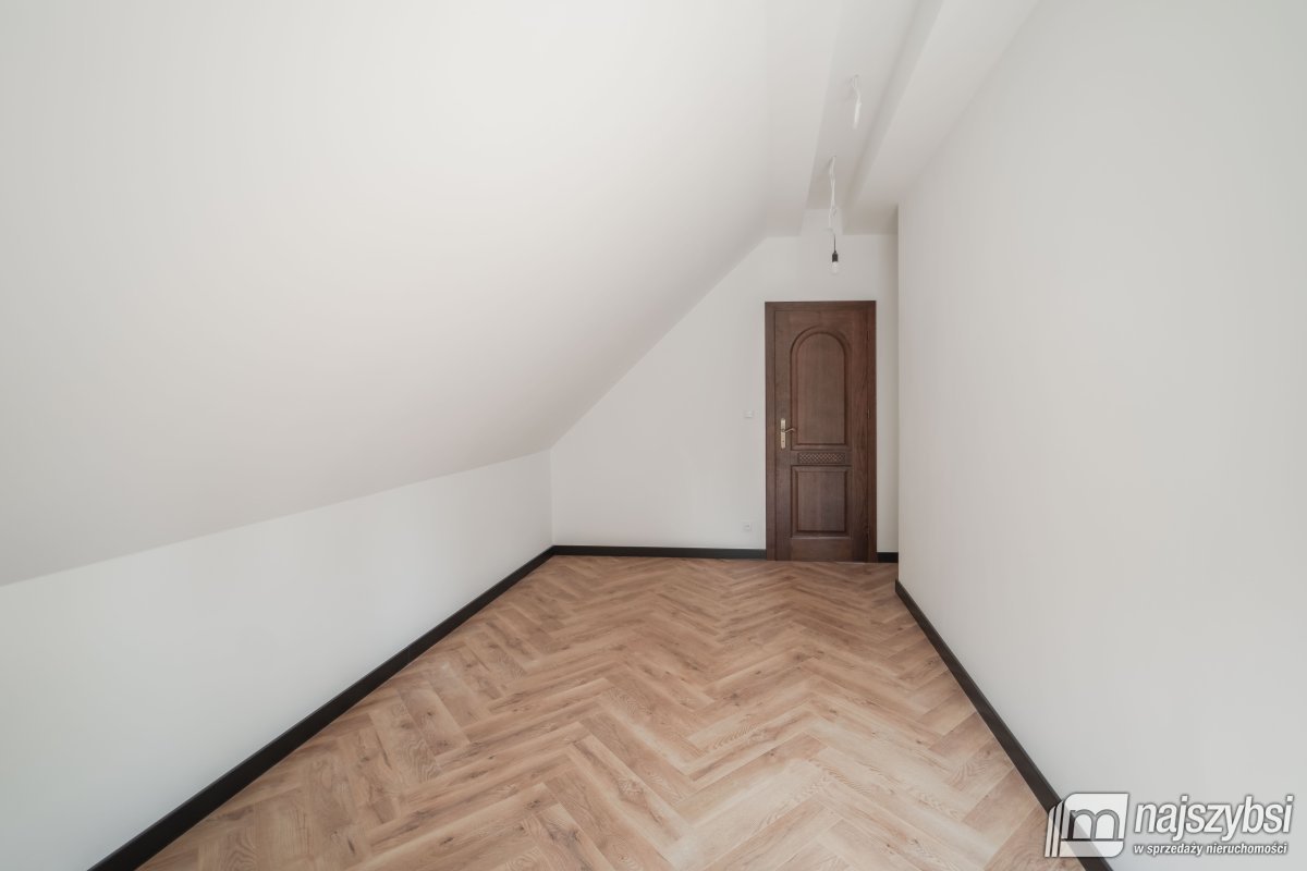 Karsko- nieruchomość o bardzo wysokim standardzie (24)