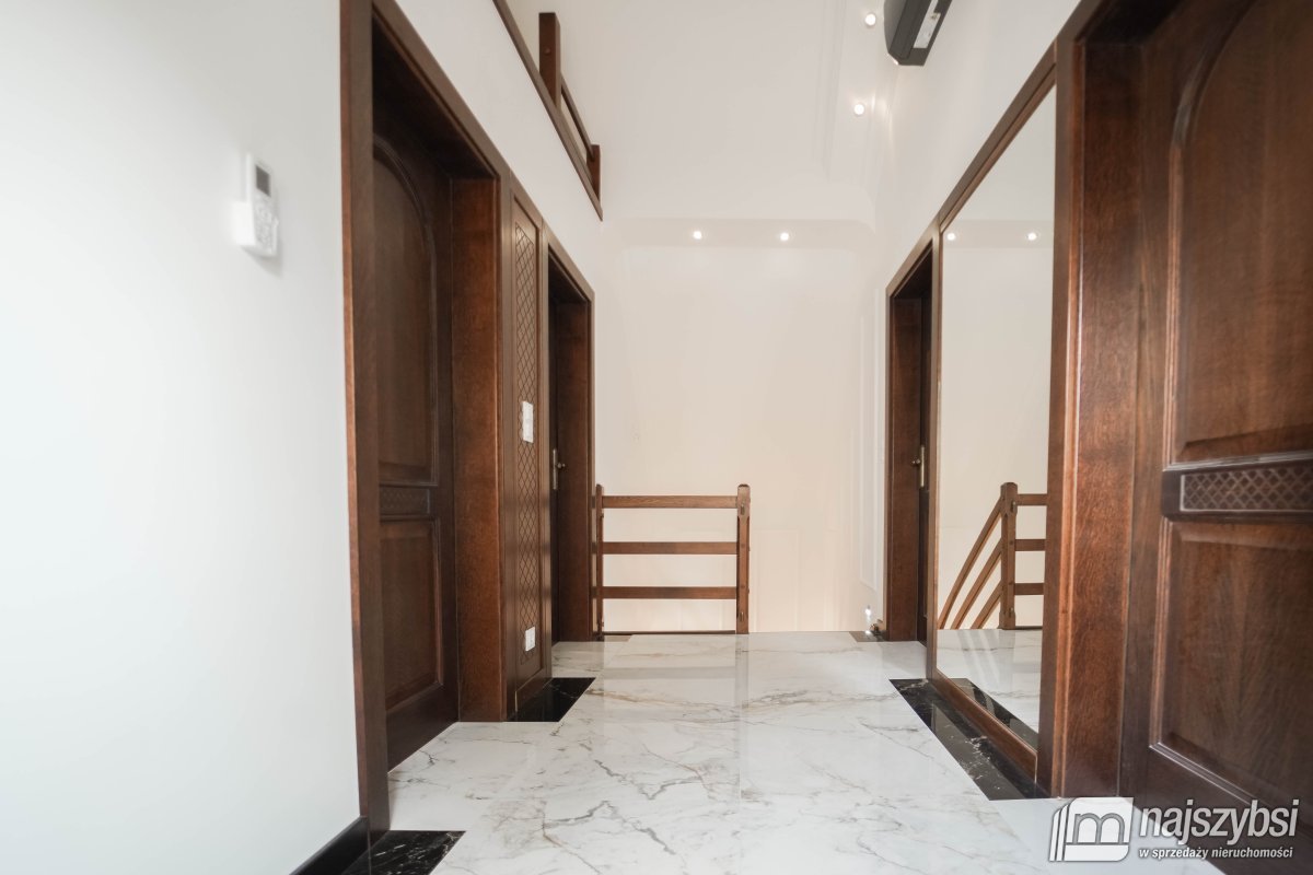 Karsko- nieruchomość o bardzo wysokim standardzie (27)