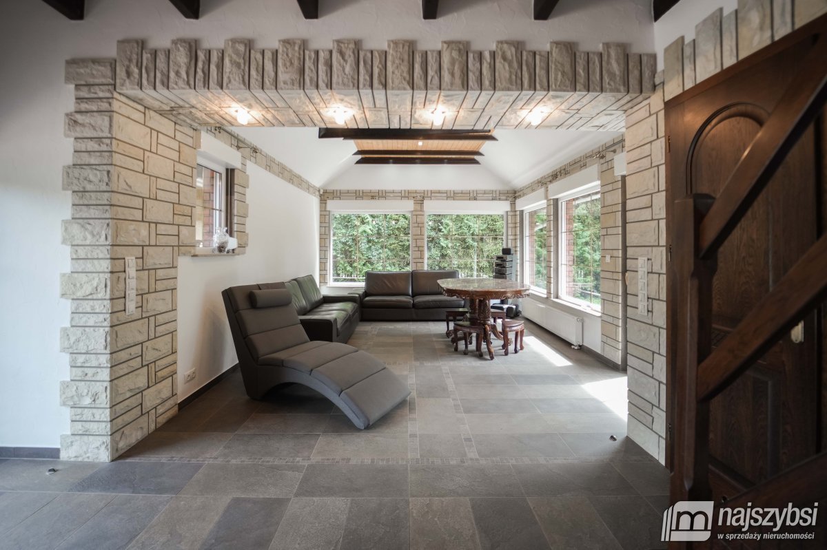 Karsko- nieruchomość o bardzo wysokim standardzie (9)