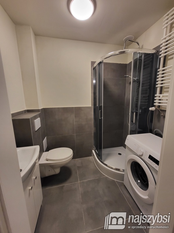 Kawalerka na wynajem (czynsz w cenie najmu)  (10)