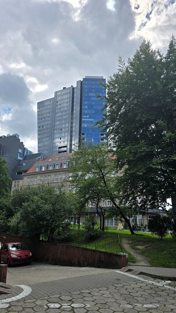 CENTRUM-3 pok. mieszkanie po GENERALNYM remoncie! (18)