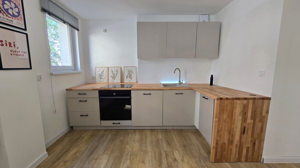 CENTRUM-3 pok. mieszkanie po GENERALNYM remoncie! (5)