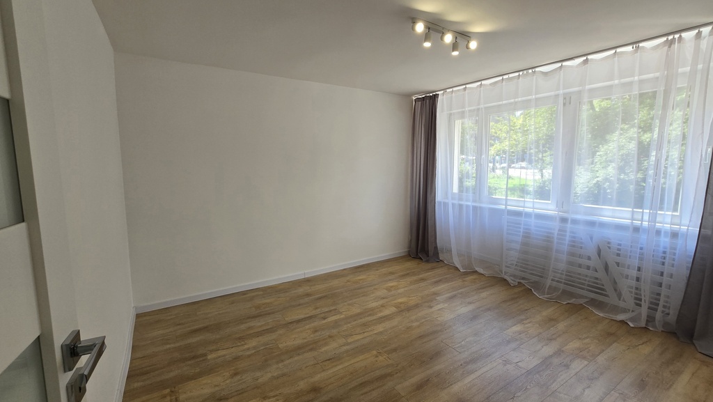 CENTRUM-3 pok. mieszkanie po GENERALNYM remoncie! (8)