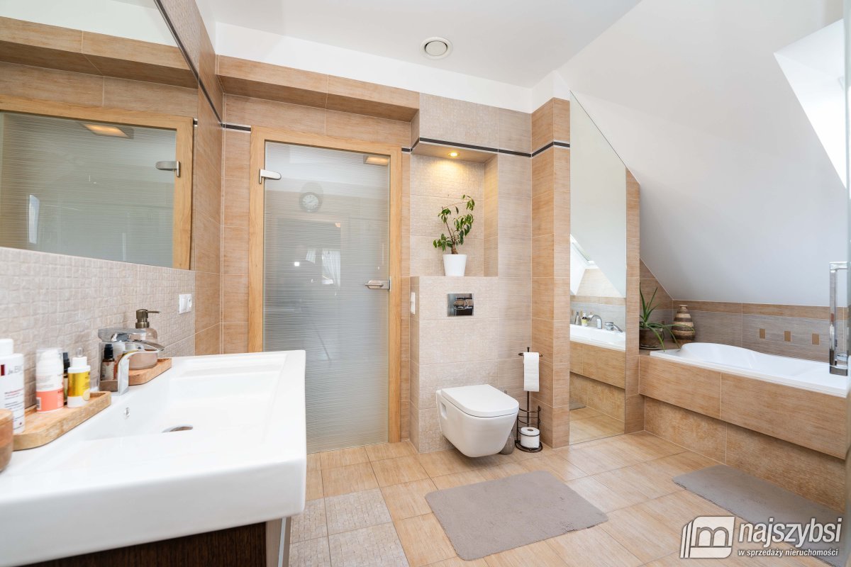 Kliniska Wielkie - zadbany, energooszczędny, rekup (18)